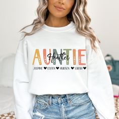 Custom Text Crew Neck T-shirt For Fall, New Aunt, Aunt Shirts, Auntie Gifts, Cut And Style, Customized Gifts, Ribbed Knit, Sweat Shirt, Crew Neck Sweatshirt