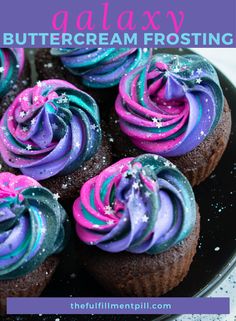 Galaxy Frosting, Using Cream Cheese, Fancy Deserts, Galaxy Desserts, Galaxy Cupcakes, Galaxy Crafts, White Food Coloring, Galaxy Birthday, Galaxy Party