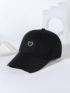 Black Cap Women, Black Cap For Women, Cute Baseball Caps For Women, Cute Black Cap, Aesthetic Caps, Crew Socks Outfit, Cap Aesthetic, Pink Shirt Outfit, Oversized Tee Outfit