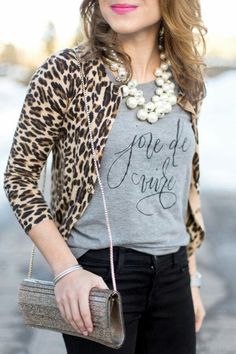 Animal Print Outfits, Leopard Cardigan, Cardigan Outfit, Leopard Print Cardigan, Cardigan Outfits, Mode Inspiration, Animal Prints, Fall Winter Fashion, Look Chic