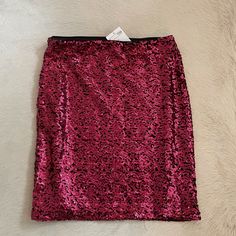 Nwt! H&M Divided Red Sequin Mini Skirt. Looks Great With Heels Or Keep It Casual With Some Old School Chucks. See Images For Measurements. Size Xs Mini Skirt Looks, Skirt Looks, Sequin Mini Skirt, Green Mini Skirt, Gingham Skirt, Plaid Pleated Skirt, White Mini Skirt, Tweed Mini Skirt, Hm Skirt