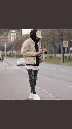 Spring Outfits For Men, Spring Outfit Ideas Casual, Spring Outfits Aesthetic, Outfit Sneakers, Mens Business Casual Outfits, Swag Boys, Trendy Spring Outfits, Denim Sneakers, Spring Outfit Ideas