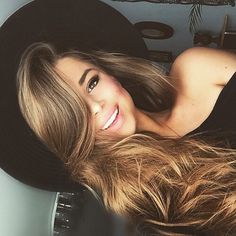 Long Blonde, Beauty And Fashion, Dream Hair, About Hair, Gorgeous Hair