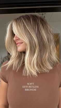 Lob With Highlights Balayage, Soft Effortless Blonde, Partial Balayage Bronde, Bronde Haircolor Brunettes Short Hair, Darker Blonde Hair Color Ideas For Fall, Natural Blonde Hair Short, Short Brown To Blonde Hair, Soft Effortless Bronde, Natural Brown With Highlights