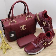 Gucci Sneakers Outfit, Gucci Art, Purse Outfit, Women High Heels, Footwear Design, Luxury Shoes Women, Shoes Outfit Fashion