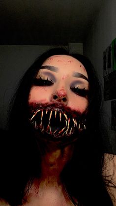 Stitched Mouth Makeup, Halloween Makeup Girl, Creepy Halloween Costumes, Holloween Makeup, Creepy Halloween Makeup, Cute Halloween Makeup