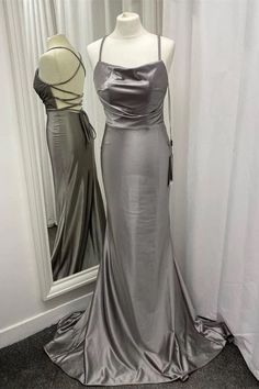 Spaghetti Stracles Sirène grise Satin Long Robe de bal Grey Spaghetti Strap Dress, Light Grey Prom Dress, Grey Prom Dress Long, Grey Satin Dress, Satin Long Prom Dress, Prom Dress Pictures, Grey Prom Dress, Champagne Dress, Grey Dresses