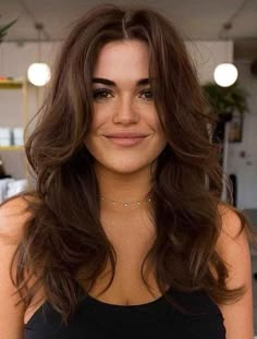 Long Layered Haircuts 2022, Woman’s Long Haircuts, Full Looking Haircuts, Cute Long Haircuts For Women, Long Woman Haircut, Womans Long Haircut, Haircut For Slim Face For Women, Womens Layers Haircut, French Haircuts Long