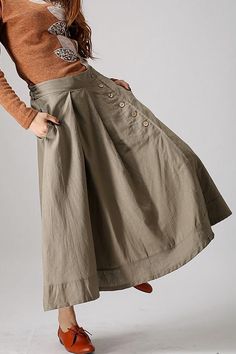 Outfits College, Long Skirt Casual, Spring Skirt, Work Necklaces, Comfortable Skirts, Maxi Skirt Style, Sewing Projects Clothes, Tailored Clothes, Khaki Skirt