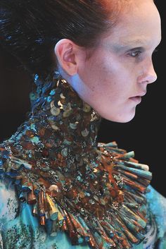 alexander mcqueen s/s 2010, plato’s atlantis Alexander Mcqueen Couture, Savage Beauty, Mc Queen, Sarah Burton, Futuristic Fashion, Fantasy Fashion