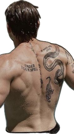 Lats Tattoo Men, Men Back Tattoos Aesthetic, Men Body Tattoo Ideas, Big Back Tattoo For Men, Tatoos Men Back, Shoulder Blade Tattoo Men, Back Tattoo Men Ideas, Man Back Tattoo, Half Back Tattoo Men