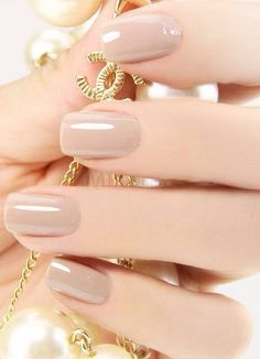 uñas perfectas,color natural,colores chic Manicured Nails, Cute Simple Nails, Diy Case, Nail Polish Trends, Super Nails, Pink Nail Polish, Love Nails, Nude Nails