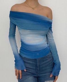 Summer Chic Looks, Ethereal Casual, Classy Tops, Flounce Sleeve Top, Modest Tops, Backless Top, Mode Inspo, Looks Chic, Wide Pants