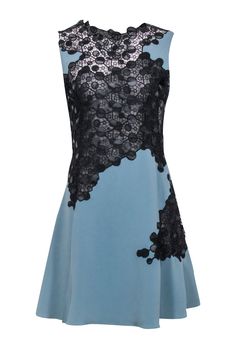 Unleash your inner siren with Versace's blue dress, accented with black and sheer lace applique details. Perfect for a special night out, pair it with strappy sandals and a mini bag for a sexy, head-turning look. Size 8 (IT 42) Made in Italy Shell 60% Triacetate, 40% Polyester Shell 2 90% Polyester, 10% Polyurethane Missing lining Invisible side zipper Open back detail Bust 38" Waist 34" Shoulder to hem 36" Sleeveless Cocktail Dresses With Contrast Lace, Blue Lace Party Dress, Blue Party Dress With Lace Work, Sleeveless Contrast Lace Dress For Night Out, Blue Lace Dress With Lace Bodice For Spring, Evening Dress With Contrast Lace For Spring, Spring Evening Dress With Contrast Lace, Blue Lace Dress With Lace Bodice, Blue Lace Bodice Dress For Summer