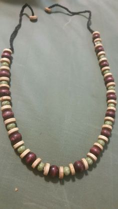 Wooden Bead Necklace, Necklaces Handmade, Wood Bead Necklace, Green Beige, Beaded Material, Ebay Jewelry, Fashion Jewelry Necklaces, Beige Brown, Bead Necklace