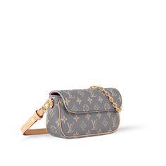 LOUIS VUITTON® - Wallet On Chain Ivy - Gris Trianon Monogram Handbags, Luxury Coach Wallets For Formal Occasions, Louis Vuitton Women, Loiu Vitton Bags, Louis Voutin Bags, Small Louis Vuitton Purse, Louis Vuttion Purse, Lv Cite Bag, Louis Vuttion Pochette