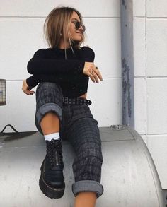 Edgy Woman, 가을 패션, Outfits Casual, Mode Vintage, Looks Style, Mode Inspiration, Winter Fashion Outfits