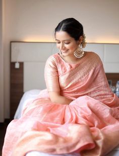 Sarees For Girls, Bridal Sarees South Indian, Indian Sari Dress, Indian Saree Blouses Designs, Simple Sarees, Indian Fashion Saree, Saree Designs Party Wear