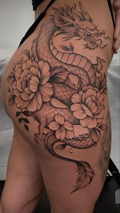 Sexiest Tattoos, Dragon Thigh Tattoo, Side Thigh Tattoos, Inner Forearm Tattoo, Dragon Tattoo For Women, Thigh Tattoos, Leg Tattoos Women