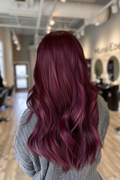 30+ Stunning Reddish Brown Hair Colors You'll Absolutely Love! - Flo's Blog Brown And Wine Hair, Deep Red Hair Color, Cola Hair, Reddish Brown Hair Color, Copper Brown Hair Color, Red Brown Hair Color, Hair Color For Brown Skin, Brown Hair Color Shades