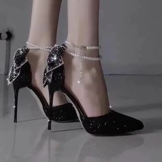 French new pointy shallow mouth temperament elegant sequin bow high heels women's fine heel pearl Plaid Shoes, Bow High Heels, Summer High Heels, Modern Sandals, Sandals Platform, Womens Stilettos, Sequin Bow, Ankle Strap Shoes, Pu Heels