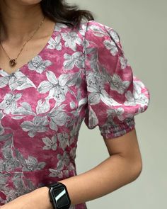 ❌SOLDOUT❌ E-1046 Floral satin digital print with high low frills detail maxi with puff with shirring cuff sleeves (with lining ) Sizes:XXS to XXL Mild soap handwash and steam ironing is recommended Dm for orders and price Colour may slightly vary due to lighting Model Size -Xs [kurti, festive, maxi, co ord, kurta sets, regular wear, casual wear, office wear, style, marriage] #kurti#casulakurti#dailywearkurti#smallbusiness#officewearkurti#officewearstyle#kurtisofeyal#festivekurtis#kurt... Kurthi Models Latest Cotton, Chudi Designs, High Low Kurti, Saree Pose, Simple Kurtis, Chudidhar Neck Designs, Blouse Designs High Neck, Model Blouse