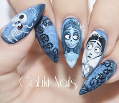 Autumn Nails Colors, Autumn Nails Design, Spooky Manicure, Coffin Fall Nails, Halloween Nail Art Easy, Nightmare Before Christmas Nails