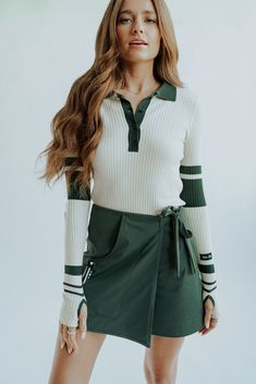 The best women's golf long sleeve shirt – foreall.com Womens Golf Shirts, Golf Attire, Golf Skirts, Golf Outfits Women, Long Sleeve Knit Tops, 가을 패션