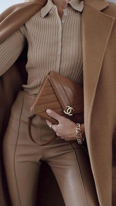 Fashion Job, Chique Outfits, Looks Chic, Professional Outfits, Mode Inspiration, Work Attire, Winter Fashion Outfits, Work Fashion, In A World