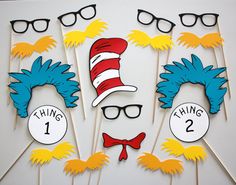 dr seuss and the cat in the hat cupcake toppers are on sticks