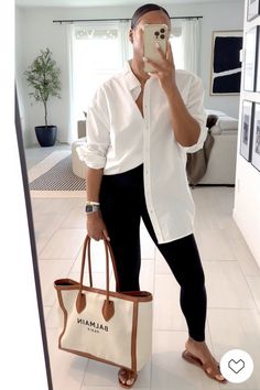 Everyday Outfits Spring 2024, Mommy Outfits Casual, Warehouse Fashion, Black Leggings Outfits, Church Outfit Summer, Young Mom Style, Style Black Leggings, Leggings Outfit Ideas, Trendy Mom Outfits