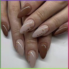 Classy Fall Almond Nails, Almond Nails For Autumn, Neutral Gel Nails Almond, Autumn Style Nails, Fall Nail Inspiration Autumn Almond, Fall Nails Ideas Autumn Short Almond, Neutral Fall Acrylic Nails, Fall Nail Inspo Almond Short, Autumn Almond Nails Design