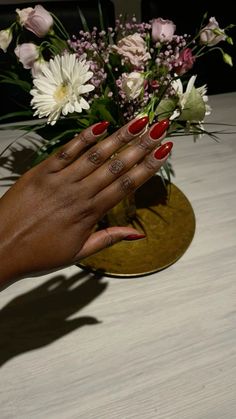 Winter Nails On Dark Skin, Red Nails Acrylic On Black Women, Dark Nails Black Women, Maroon Nails On Brown Skin, Red Nails For Black Women, Red Nails On Black Girls, Nail Inspo Dark Skin, Red On Dark Skin