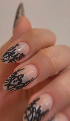 Grafitti Nails, Nail Art Galleries, Nail Art Inspiration, Stiletto Nails, Trendy Nails, Coffin Nails, How To Do Nails, Short Nails