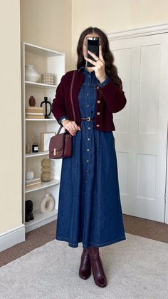 Workwear Fashion, Autumn Outfit, Roll Neck, Modest Outfits, Leather Clutch, Women Style, Dream Closet, Casual Chic, Work Wear