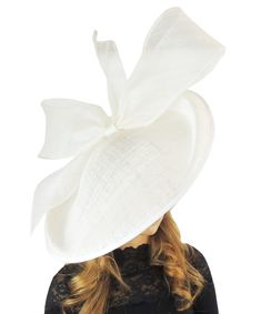 Classic White Summer Top Hat, Classic White Boater Hat For Spring, Classic White Top Hat For Kentucky Derby, White Fitted Boater Hat With Short Brim, Chic Beige Hat With Bow, Wide Brim Party Hat With Bow, Brimmed Headpiece For Royal Ascot, Chic Mini Hat With Structured Crown For Church, Chic Structured Crown Fascinator For Church