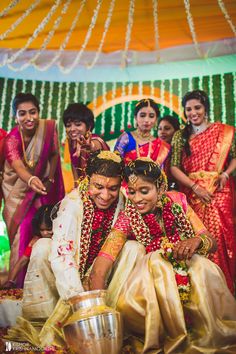 Muhurtham Poses, Telugu Marriage, Contagious Laughter, Marriage Poses, Indian Wedding Pictures, Marriage Stills, Marriage Pictures, Bride Hairstyle, Wedding Stills