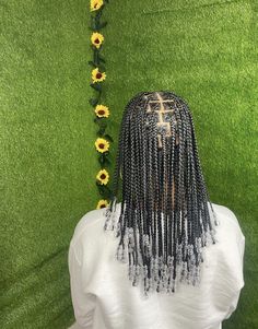 Knotless W Beads, Best Braid Styles, Hairstyle Ideas Easy, Cute Box Braids, Short Box Braids, Gold Hair Pin, Braided Hairstyle