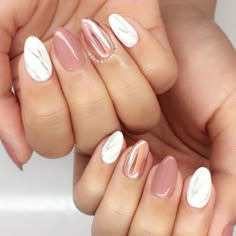 Summer nail colors are always bright and gorgeous. They attract much attention to your nails. Summer Nails Colors Designs, Summer Gel Nails, Pointy Nails, Manicure Tips, Summer Fresh, Short Nail, Nail Swag