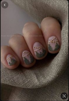 Point Nails, Nail Art Noel, December Nails, Manicure Ideas, Nails Manicure, New Year's Nails, Xmas Nails, Christmas Nail Designs, Manicure Y Pedicure