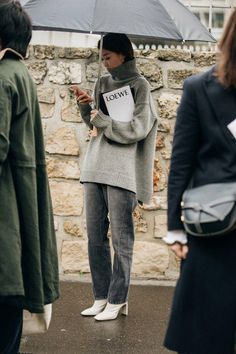 Street Style Fall Outfits, Paris Fashion Week Street Style, Vogue Australia, Street Style Trends, Winter Mode, Fall Street Style