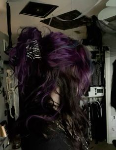 raven queen aesthetic | ever after high Halo Hair Colors, Dark Purple Hair, Hair Color Streaks, Raven Queen, Hair Inspiration Short, Halo Hair, Pretty Hair Color, Peinados Fáciles Para Cabello Corto