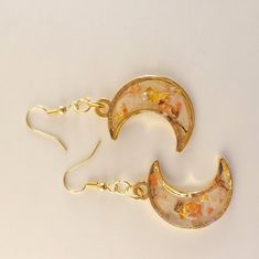 Handmade Resin Earrings With Real Pressed Flowers And Gold Flakes. Dangling Style And Pm For A Custom Order Hypoallergenic Gold Resin Flower Earrings, Gold Dangle Resin Flower Earrings, Elegant Pressed Flower Resin Earrings, Pressed Flower Resin Drop Earrings, Cheap Flower-shaped Resin Earrings, Flower Moon, Resin Ideas, Gold Flakes, Resin Earrings