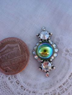 bindi Wedding Glamour, Desert Style, Bling Ideas, Kawaii Things, Creative Accessories, Iridescent Green