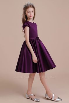 Teenage Dresses, Girls Frocks, Frocks Design, Girl Dress Patterns, Frocks For Girls, Satin Flowers, Kid's Fashion