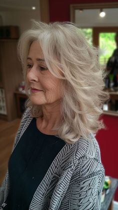 Beauty and Makeup: #beauty, #makeup, #skincare, #haircare Easy Elegant Hairstyles, Simple Elegant Hairstyles, Blonde Layered Hair, Chic Hair, Layered Cut, Grey Hair Styles For Women