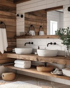 Modern farmhouse bathroom designed with a neutral color palette and elegant fixtures Modern Cottage Bathroom, Tiny Home Bathrooms, Modern Farmhouse Bathroom Ideas, Farmhouse Bathroom Design, Rustic Bathroom Vanities, Cabin Bathrooms, Bathroom Farmhouse, Bathroom Farmhouse Style, Minimalist Kitchen Design