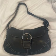 Beautiful Medium Black Coach Shoulder Bag. In Great Condition. Coach Shoulder Bag Black, Coach Shoulder Bag, Shoulder Bag Black, Christmas Wishlist, Medium Bags, Coach Bags, Shoulder Bags, Bag Lady, Shoulder Bag