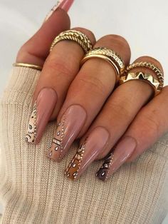 Taupe Nail Designs, Brown Nail Designs, Bandana Nails, Brown Nail Art, Nail Design Glitter, Brown Nail, Brown Nails Design, Chic Nail Art, Her Nails