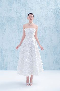 Mean Blvd, Pakaian Feminin, Womens Wedding Dresses, Fabric Floral, Glam Dresses, Fancy Outfits, Floral Midi Dress, Classy Dress, Womens Midi Dresses